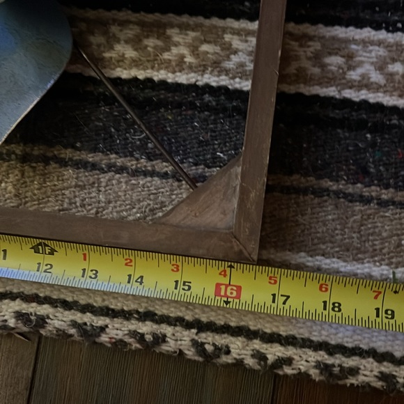 *KEPT 16x16 Elegant 3D wood and metal flower wall hanging Kirkland’s - Picture 5 of 7